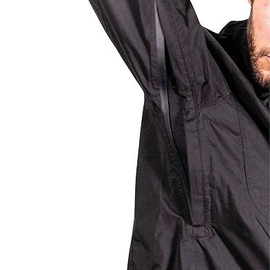Waterproof rain jacket with waterproof pockets
