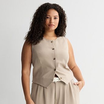 Juniors' Plus Size SO® High Neck Vest