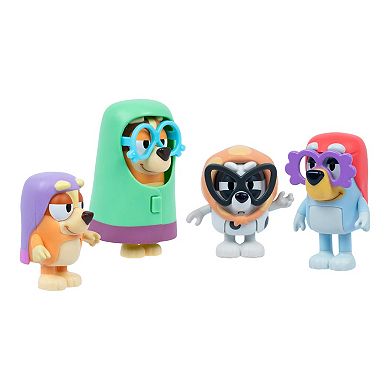Bluey Here Come The Grannies 4-Pack Action Figure Set