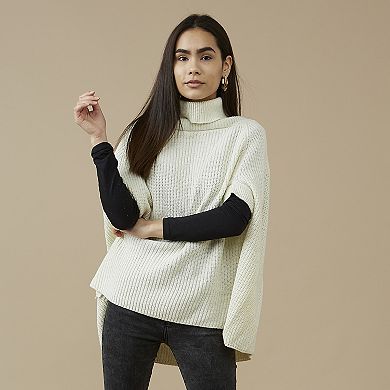 Hadley Wren White Victoria Knit Poncho