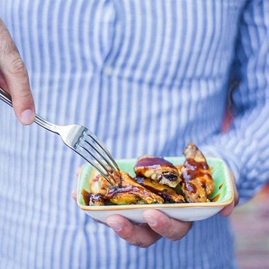 Therapy 6" x 3.75" x h:1.25" 6 oz. Rectangular Green Porcelain Deep Plate (Set of 2)