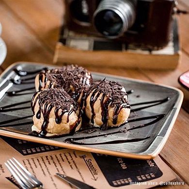 Space 9" x 6" Rectangular Grey Porcelain Plate (Set of 2)