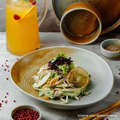 Coral dia.5.25" h:2" 15 oz. Round Decorated Porcelain Bowl (Set of 4)