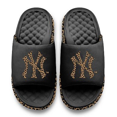 Women's ISlide Black New York Yankees Cheetah Dip Motive Slide Sandals