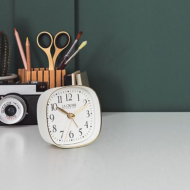 La Crosse Technology 3.35-Inch Silent Sweeping Analog Alarm Clock