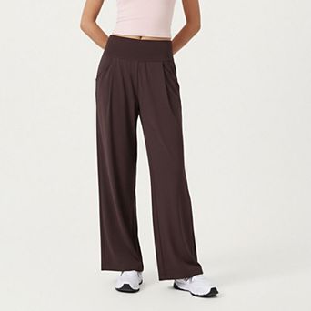 Womens's High Waist Wide Leg Sweatpants with Side Pockets and Smooth Stretch Fabric