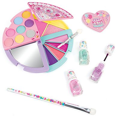 Make It Real 21-pc. That Takes the Cake! Cosmetic Palette Beauty Set