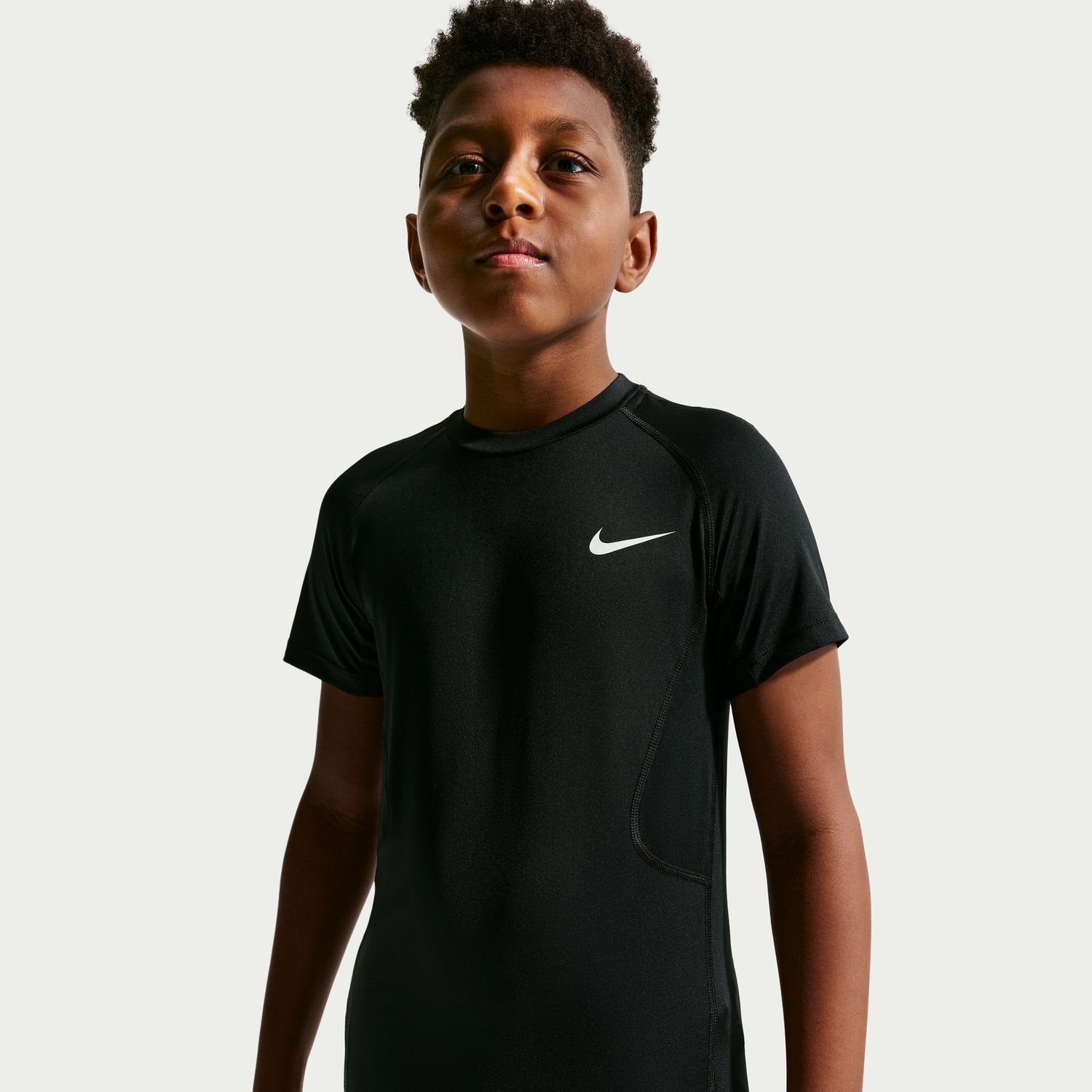 Топ Nike Trophy с коротким рукавом для мальчиков 8-20, цвет: Чёрный — фото 1
