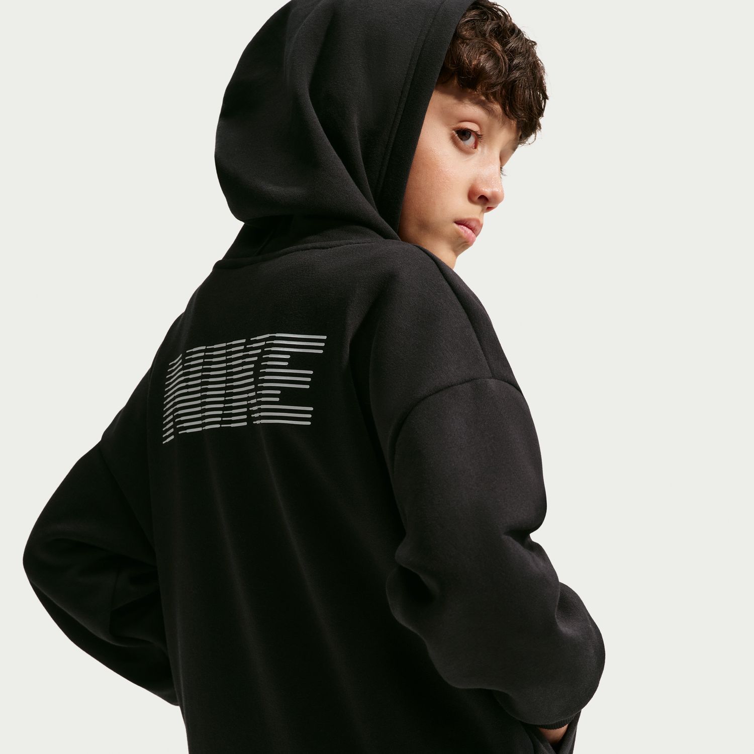 Худи Nike Dri-FIT Basketball Graphic для мальчиков, цвет: Чёрный — фото 1
