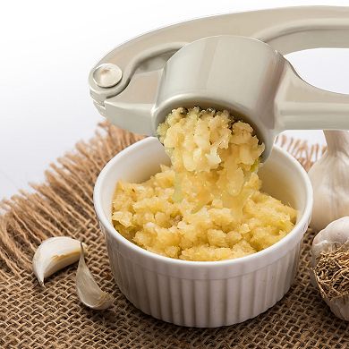 Cheer Collection Heavy Duty Garlic Crusher One Hand Press Tool for Fast Mincing and Daily Cooking