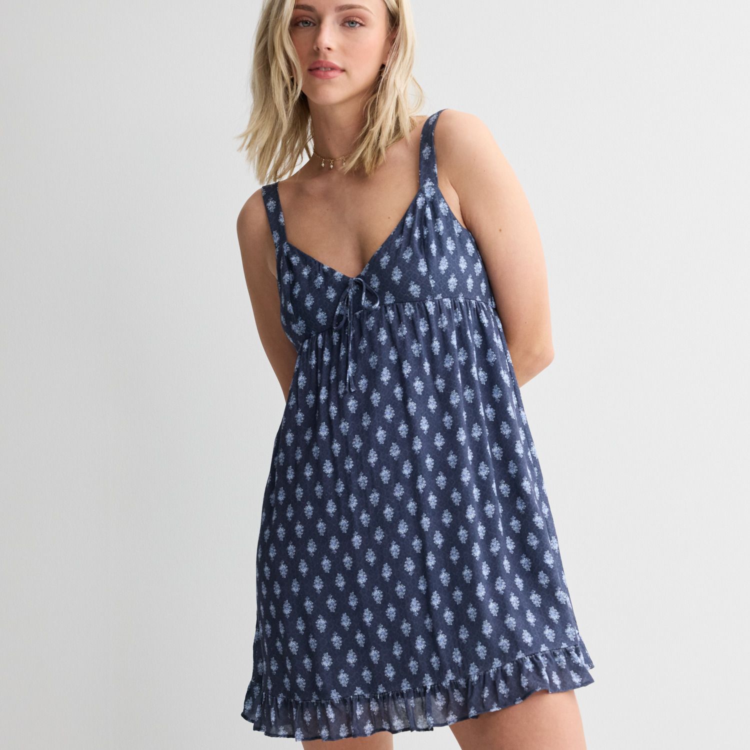 Женские платья Live Juniors' Live To Be Spoiled Tie Front Skater Dress
