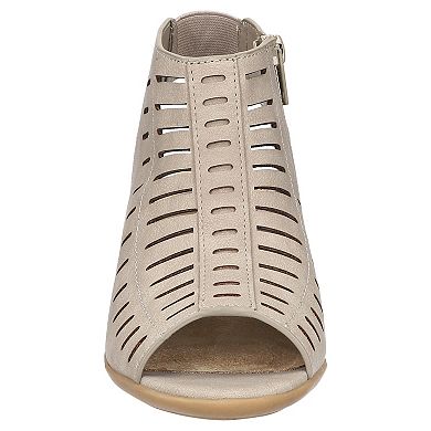 Easy Street Elevate Women's Block Heel Sandals