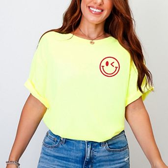 S.W.Smiley Fishing Club Anchor - Women's Garment Dyed Graphic T-Shirt