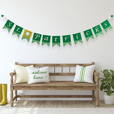 Northlight St. Patrick's Plaid Swallowtail Flag Banner