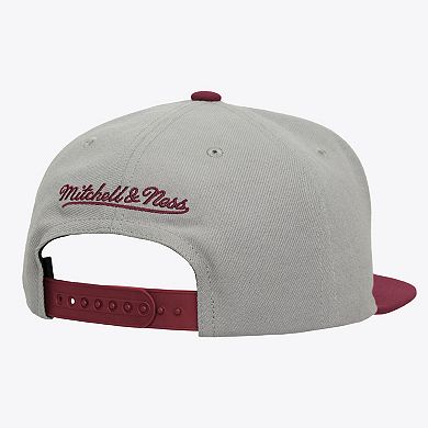 Men's Mitchell & Ness Gray/Maroon Virginia Tech Hokies Plaid OG Snapback Hat
