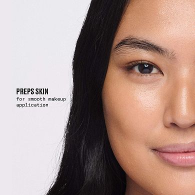 Studio Radiance Moisturizing + Illuminating Silky Primer with Hyaluronic Acid