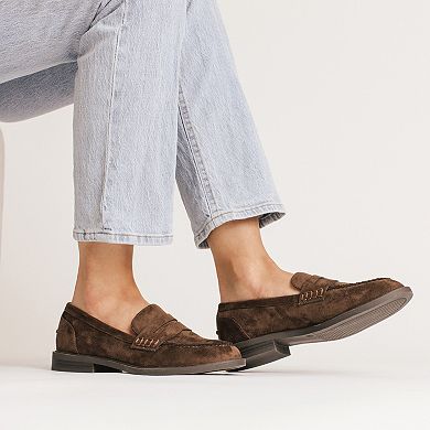 Journee Women's Brooks Round Toe Block Heel Penny Loafer