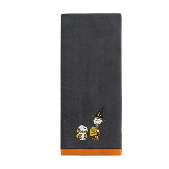 Celebrate Together™ Peanuts Snoopy & Charlie Brown Halloween Hand Towel