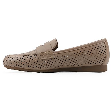 White Mountain Wallace Women's Moc Toe Slip-On Loafers