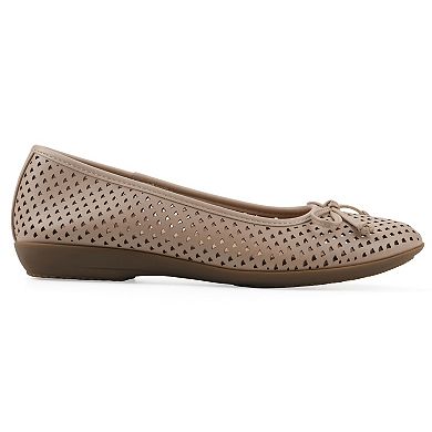 Cliffs by White Mountain Carris Women's Ballet Flats