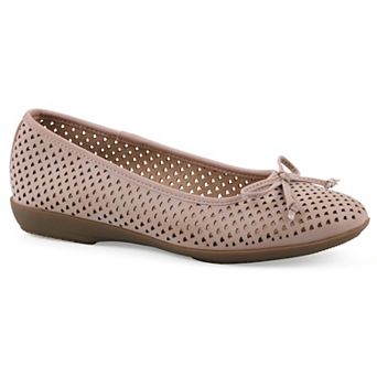 Cliffs by White Mountain Carris Women's Ballet Flats
