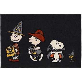 Celebrate Together™ Peanuts Trick or Treat Carved Throw Rug