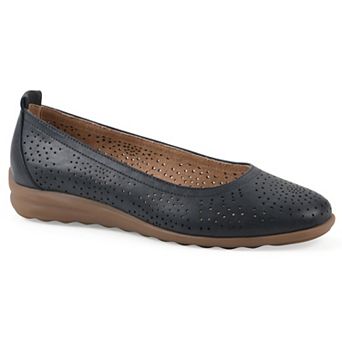 Cliffs by White Mountain Cortney Women's Slip-On Ballet Flats