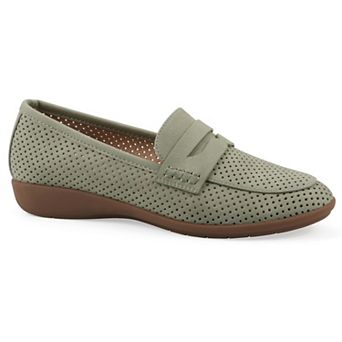 Cliffs by White Mountain Samson Women's Slip-On Loafers