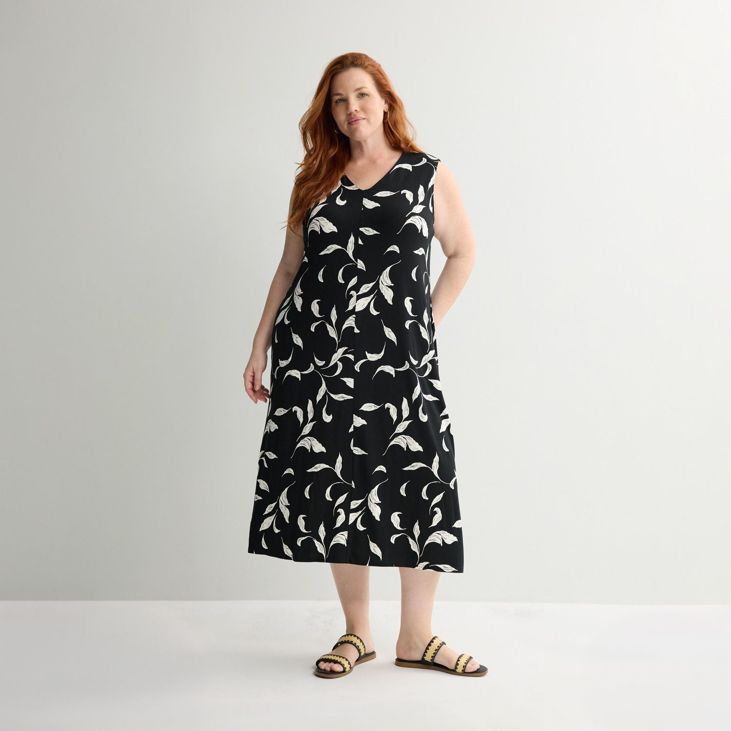 Женские платья Plus Croft & Barrow V-Neck Knit Midi Dress