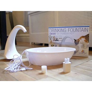 Pioneer Pet The Swan Fountain - Premium Plastic