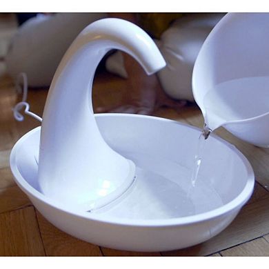 Pioneer Pet The Swan Fountain - Premium Plastic