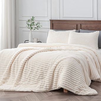 Chevron Tufted Comforter Set
