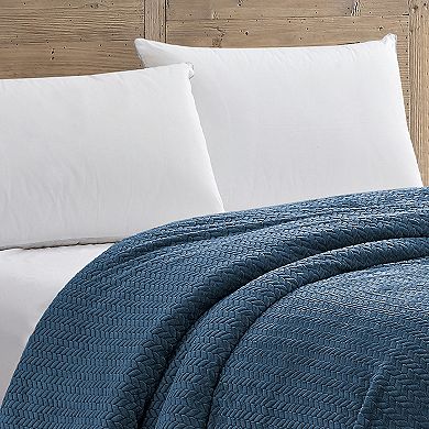 Chevron Braided Stylish Soft Comfortable and Lightweight Blanket