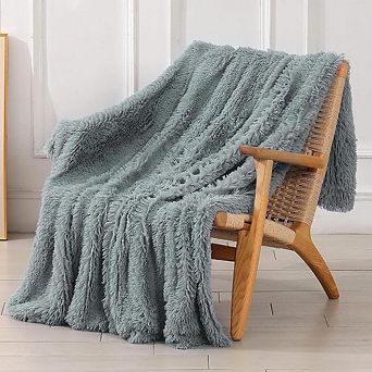 Reversible Fuzzy Faux Fur Blanket