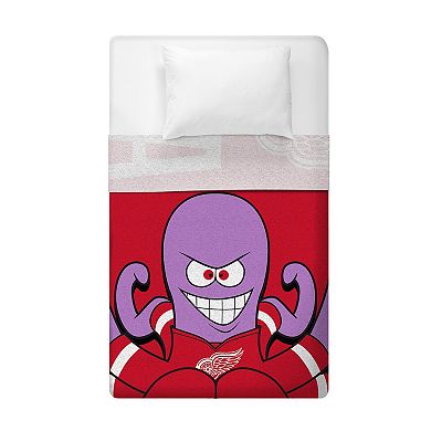 NHL Detroit Red Wings Raschel Throw Blanket