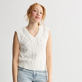 Juniors' SO® V-Neck Sweater Vest