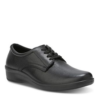 Eastland Hayden Women's Lace-Up Oxford Shoes