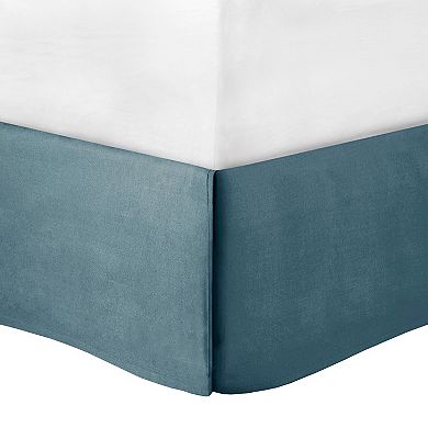 Madison Park Reed Medallion 6-Piece Comforter Set with Coordinating Throw Pillows