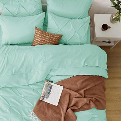 Pinch Pleat Comforter With Sheets
