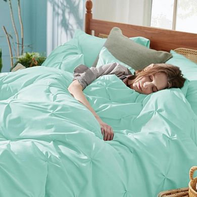 Pinch Pleat Comforter With Sheets