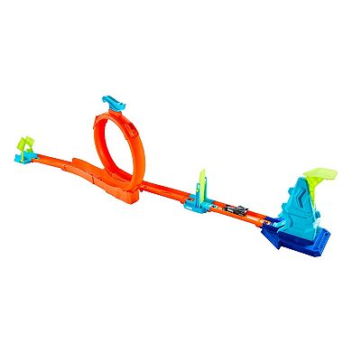 Mattel Hot Wheels Stunt Tracks Slam Jump Challenge Track with Die-Cast Car