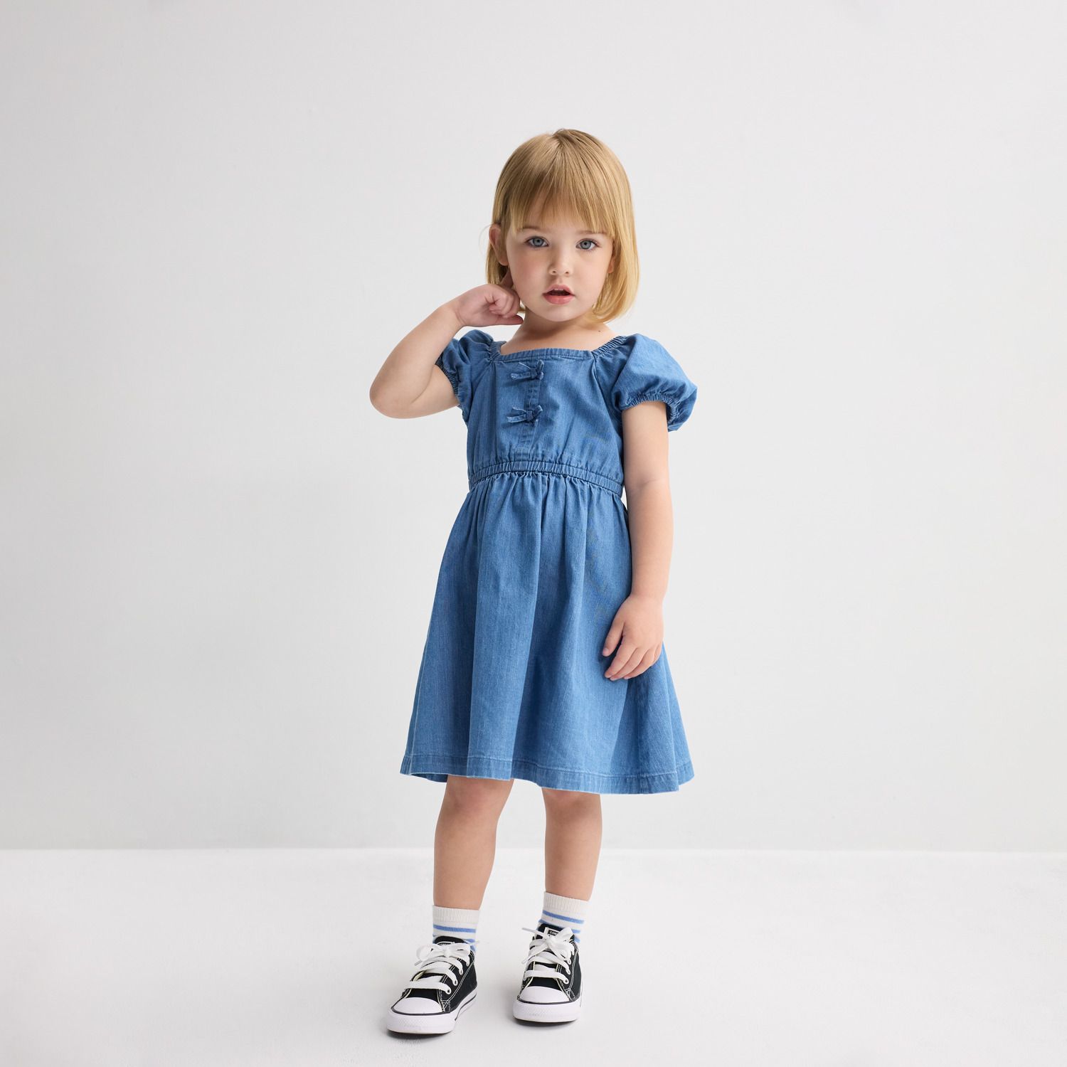 Платье Jumping Beans® Short Sleeve Fit & Flare Woven Bow Front Dress для девочек-малышей, цвет: Варёный шамбре