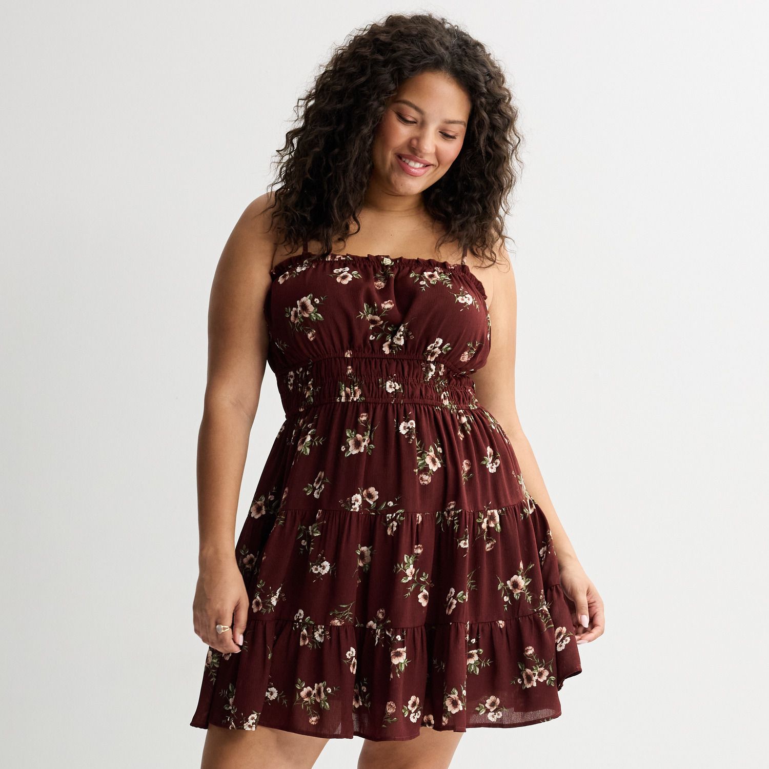 Женские платья Juniors' Plus Size Mary & Mo Rosette Strappy Dress
