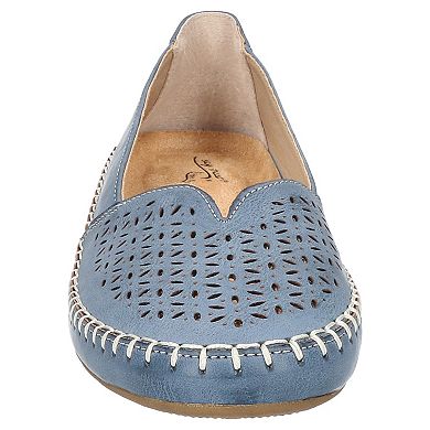 Easy Street Amity Women's Slip-On Flats