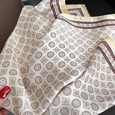Square Scarf with Classic Geometric Print and Contrast Border
