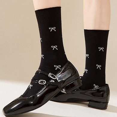 4-Pair Women's Soft Knit Crew Socks with Minimal Logo Detail Stretch Fabric Everyday Comfort Set