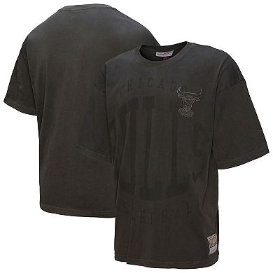 Men's Mitchell & Ness Black Chicago Bulls Downtown Collection Premium T-Shirt