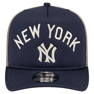 Men's New Era Navy New York Yankees Vintage Arched Foam Front 9FIFTY A-Frame Adjustable Trucker Hat
