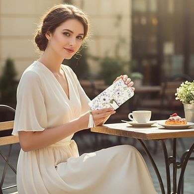AKSZRI RFID Women's Wallet with Phone Pocket & Card Slots - Hydrangea Design