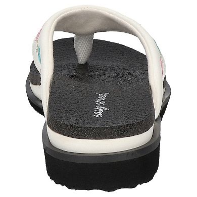 Easy Street Wanderlust Women's Thong Sandals